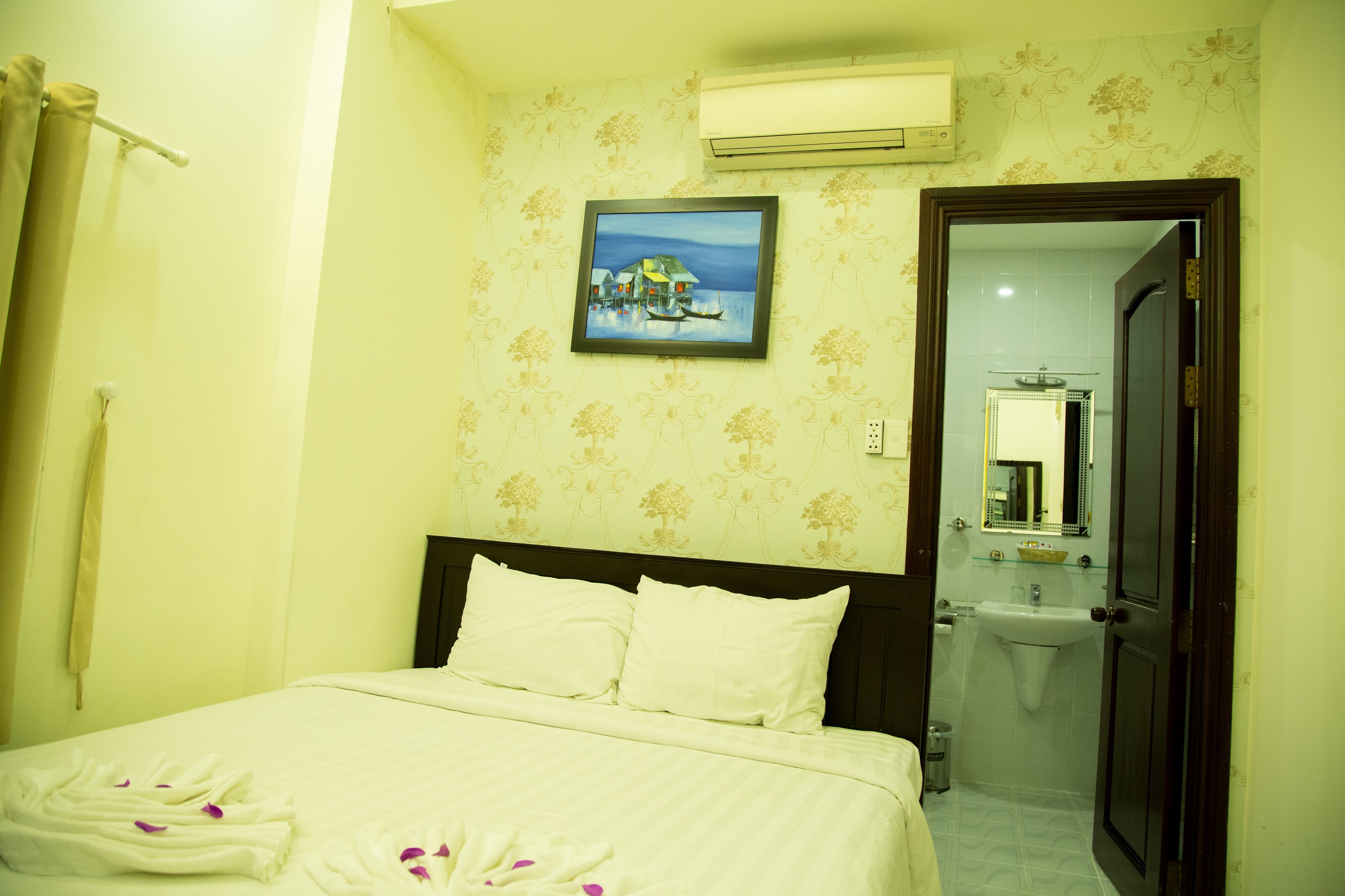 DDA Hotel District 1 4/60