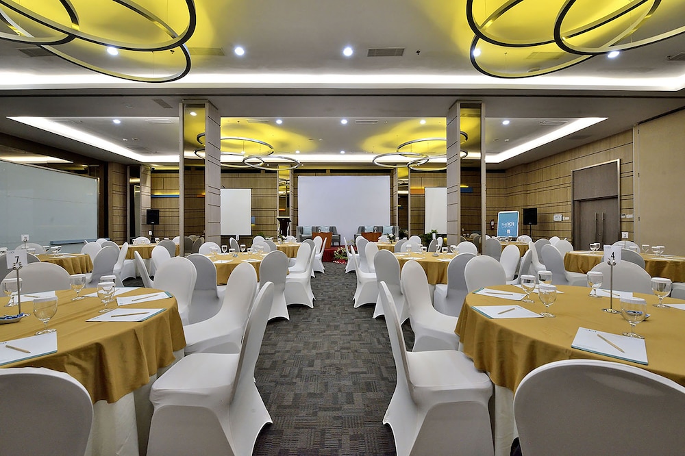 THE 1O1 PALEMBANG RAJAWALI 66/77