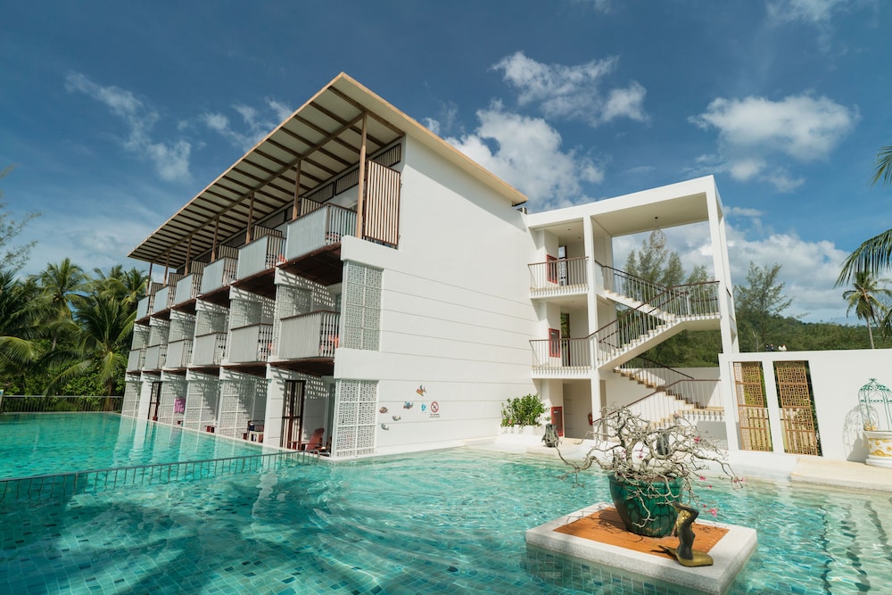 Briza Beach Resort 7/71