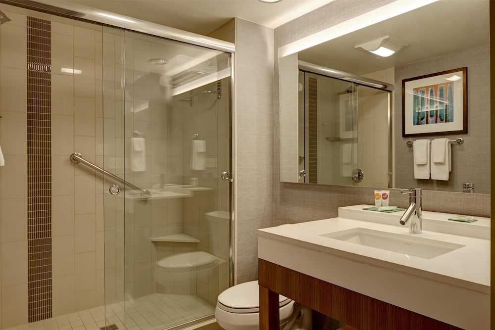 Hyatt Place Shenzhen Dongmen 79/79