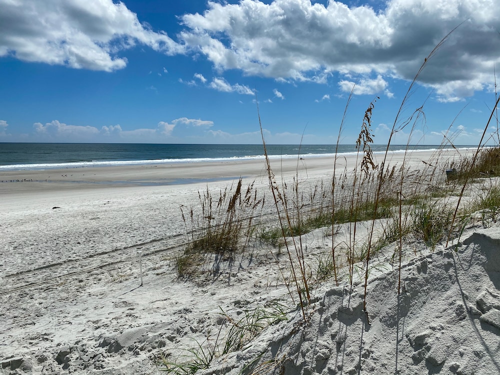 Seahorse Oceanfront Inn 45/50