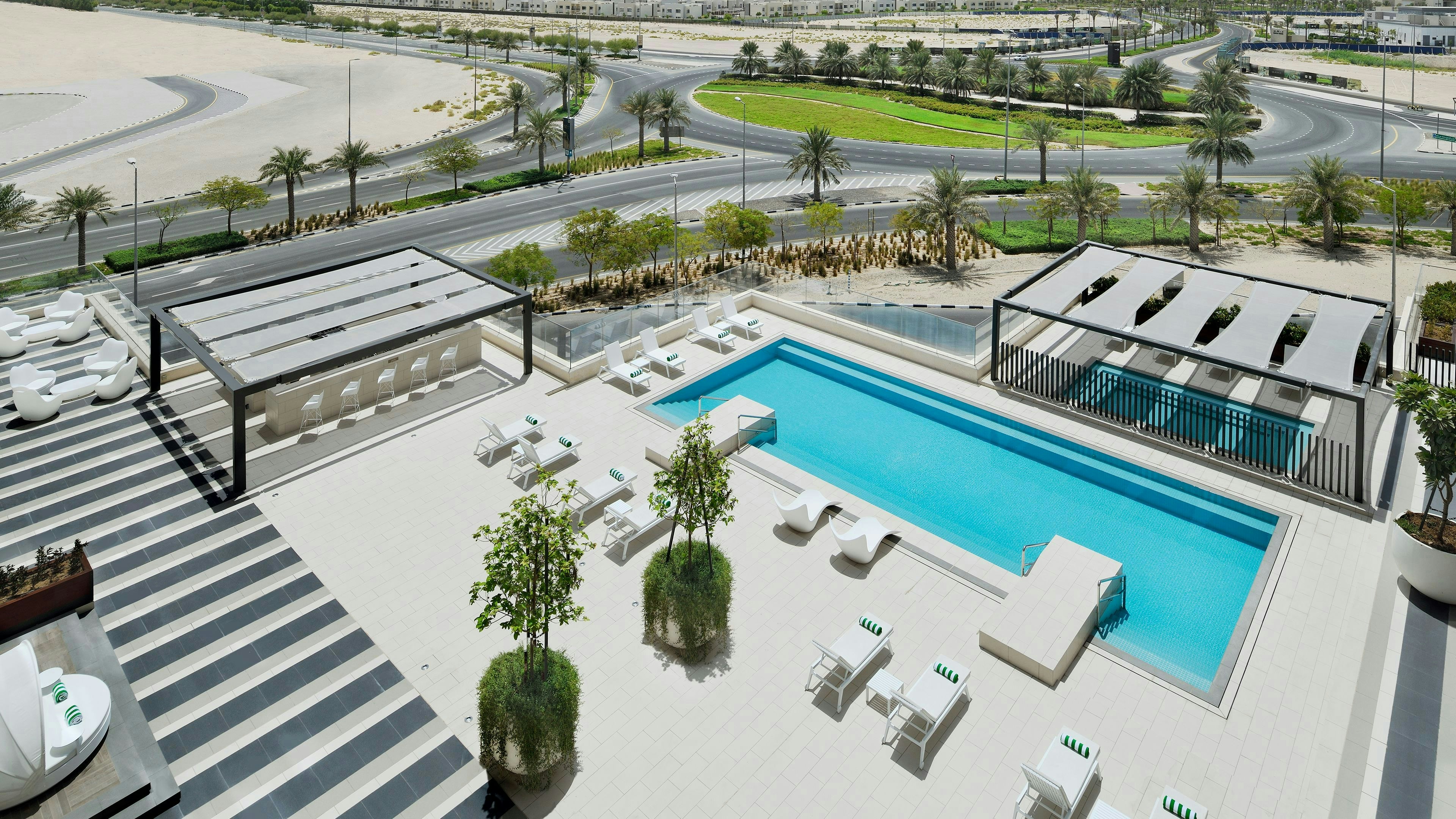 Holiday Inn Dubai Al Maktoum Airport 6/82