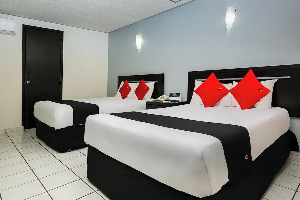 STANDARD, 2 DOUBLE BEDS
