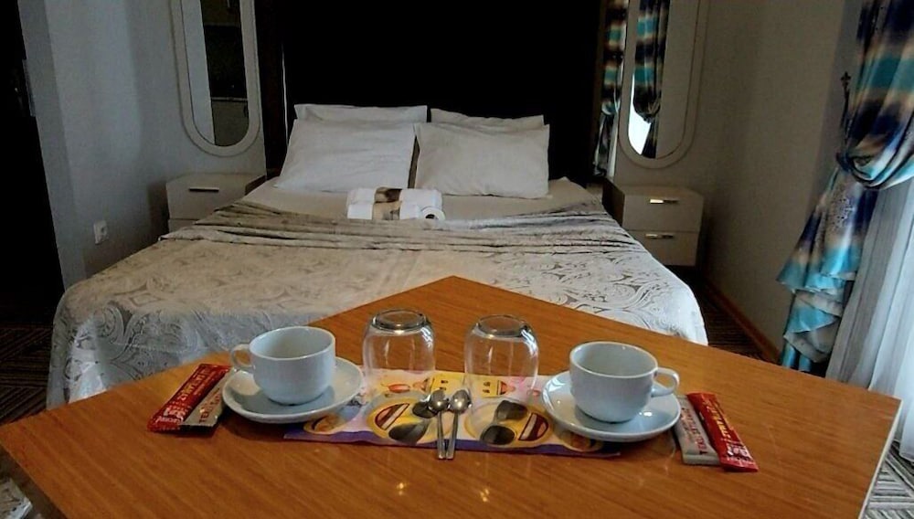 ALYA SUITE HOTEL 36/49