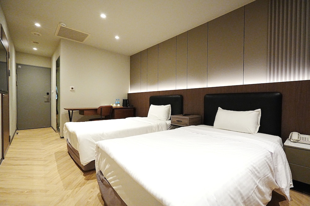 غرفة سوبيريور بسريرين منفصلين، York Hotel 2/4