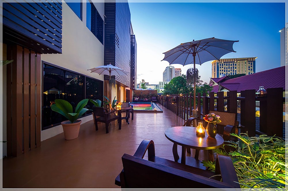 Chiang Mai Night Bazaar Boutique Hotel 8/71