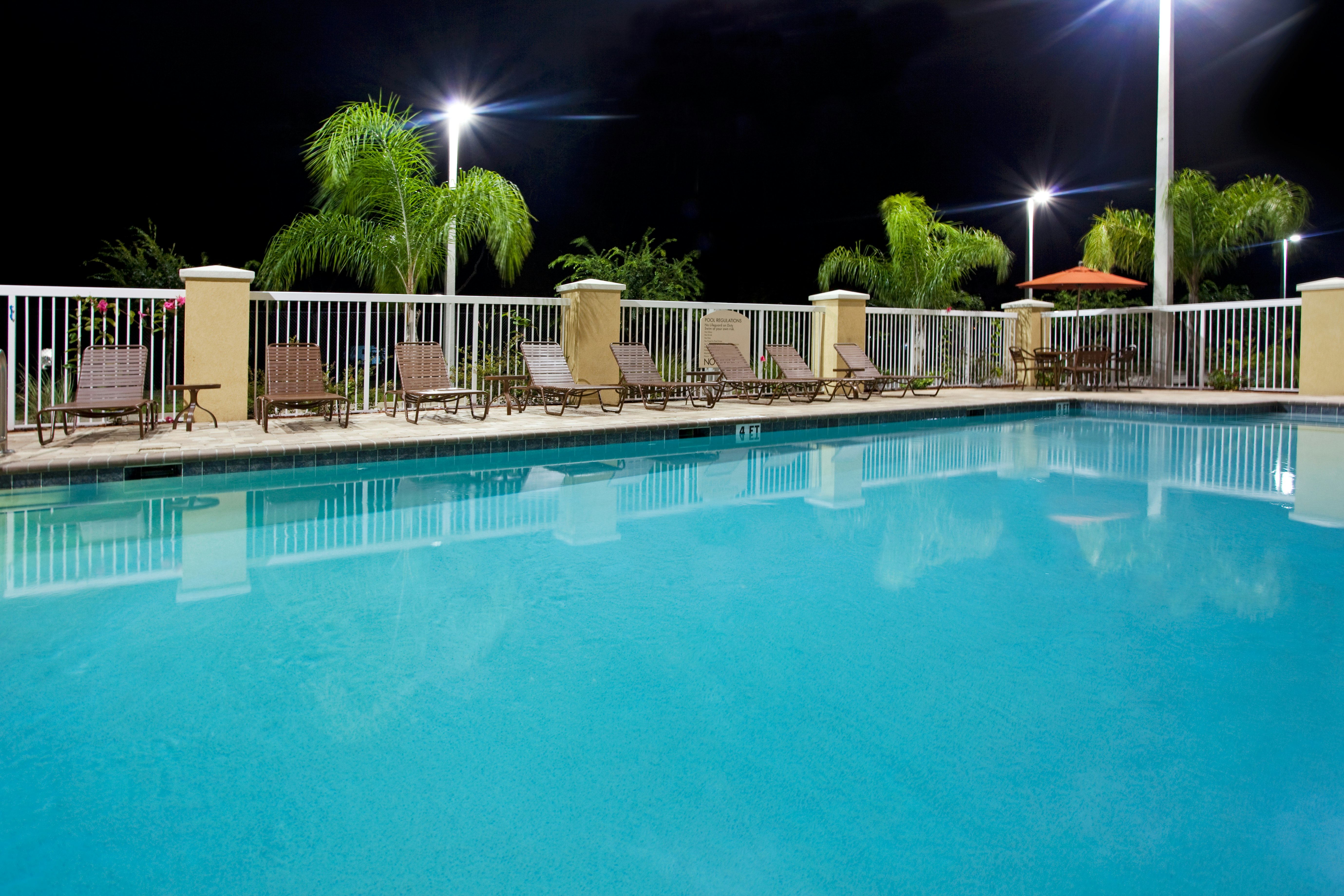 Holiday Inn Hotel And Suites Orange Park 8/55