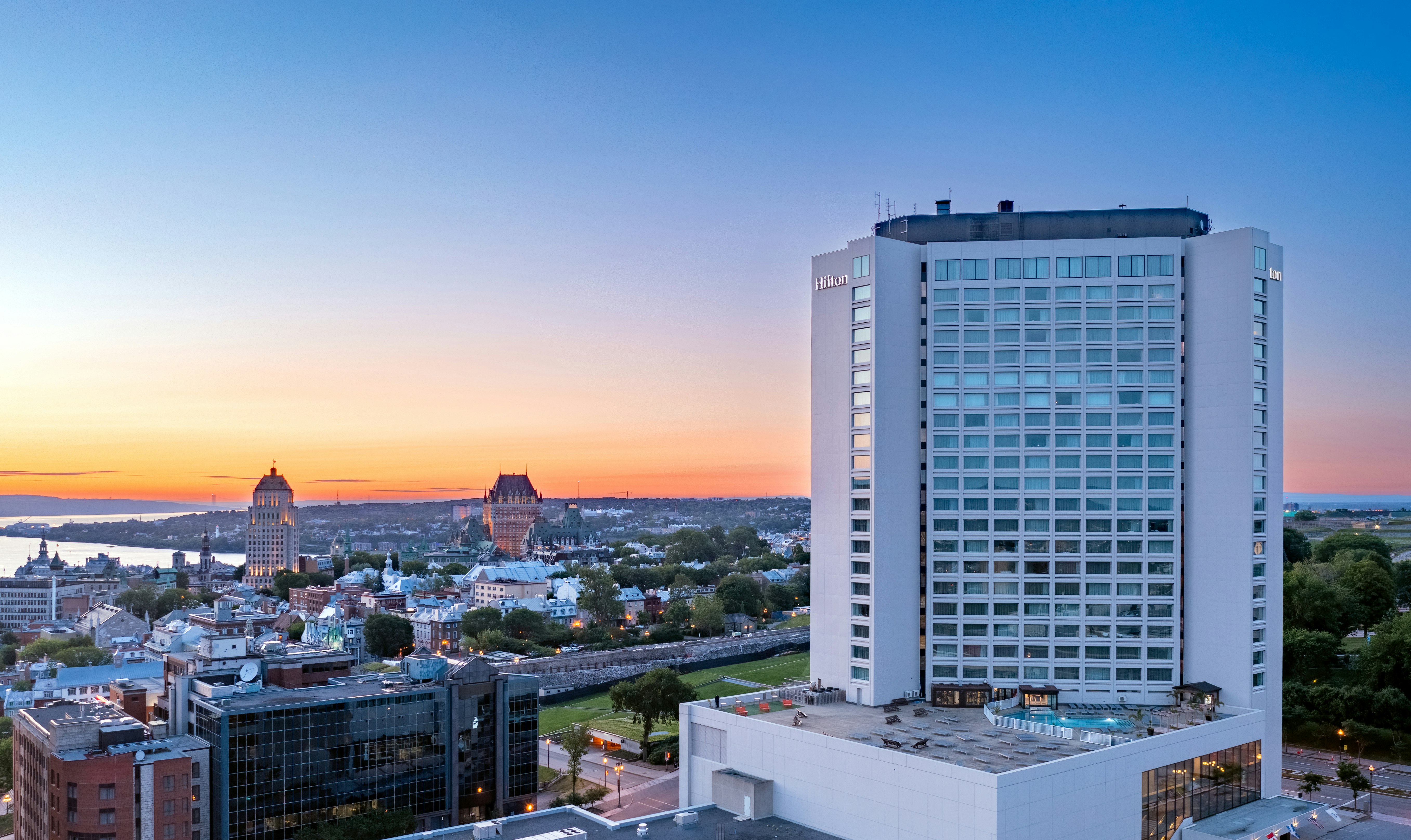 HILTON QUEBEC 3/57