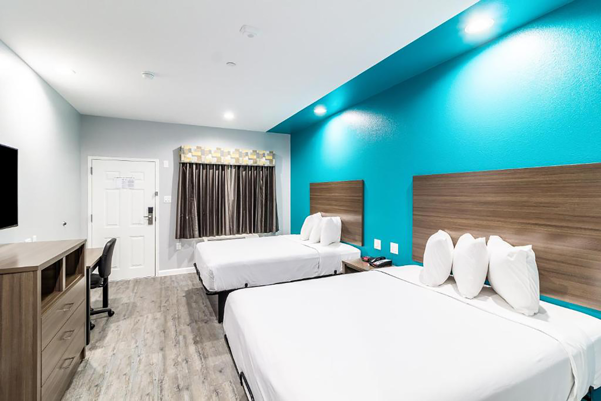 Americas Best Value Inn and Suites Kingwood IAH Airport 15/31