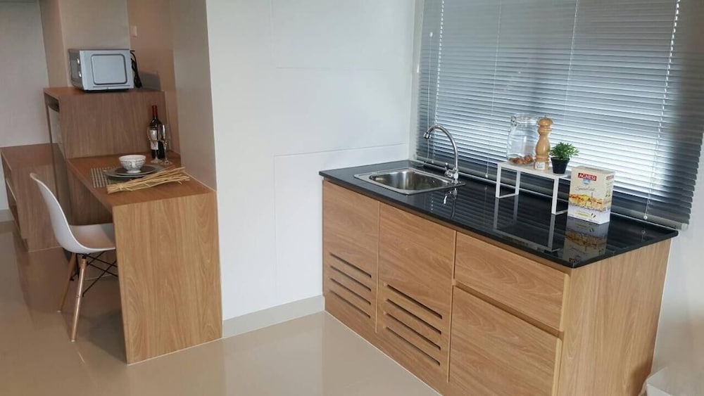 JK Living Hotel and Service Apartment 9/67