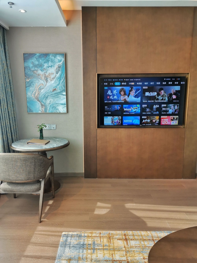 Wyndham Dalian Jinpu 7/58