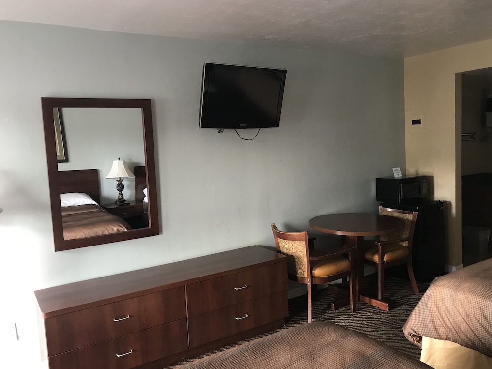 Immokalee Inn 11/26