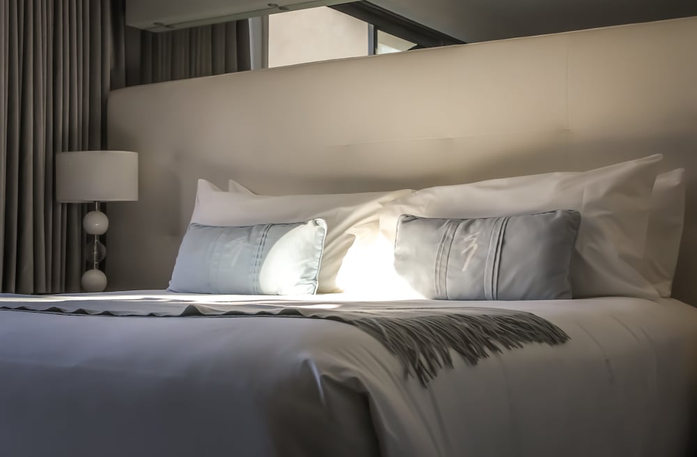1828 Smart Hotel 24/69