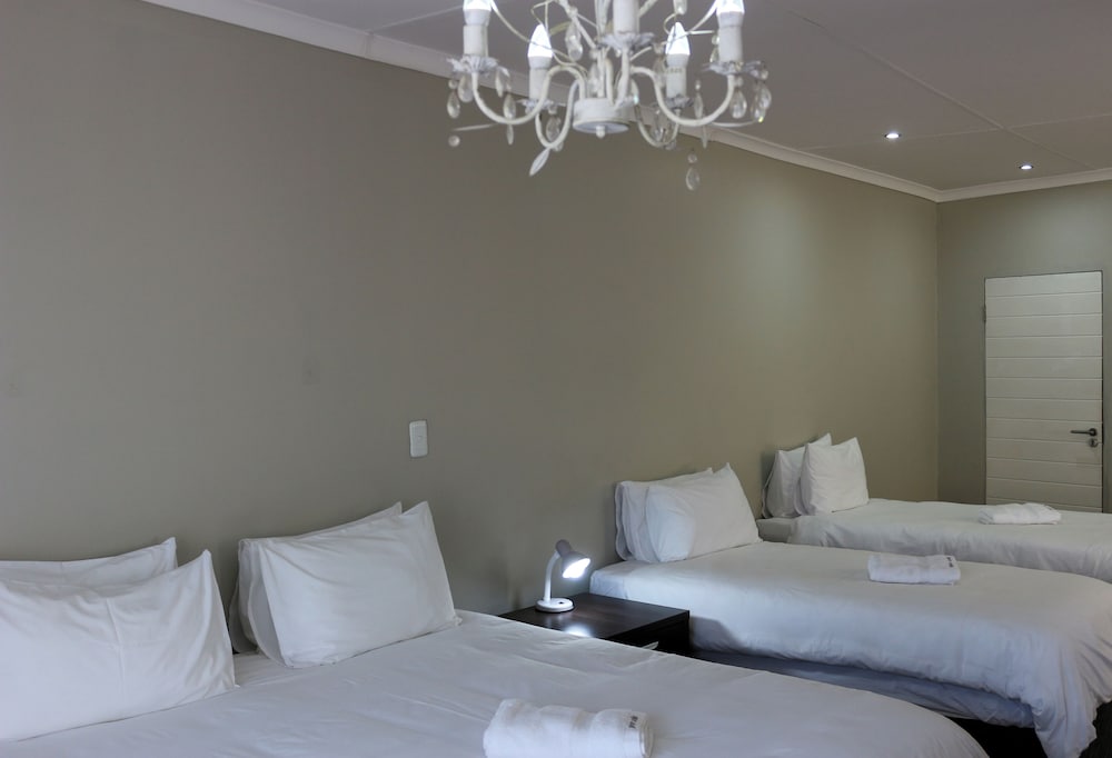 Luxury Heights Guesthouse 2/26