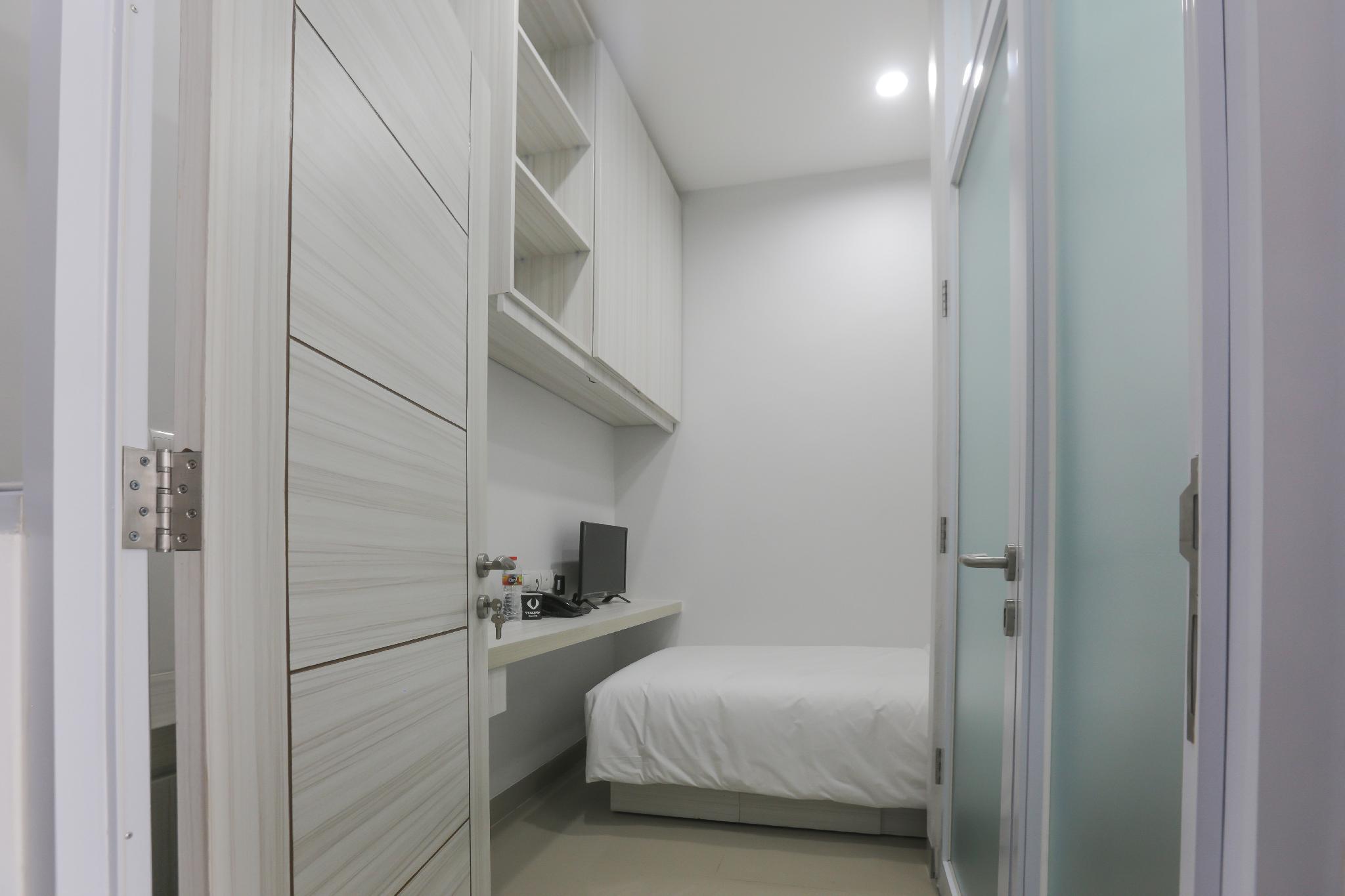 Voxstay Karawang 27/27