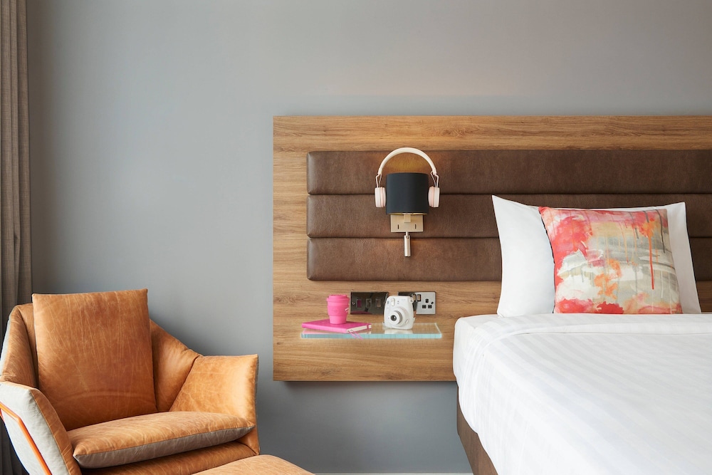 Moxy Dublin City 18/42