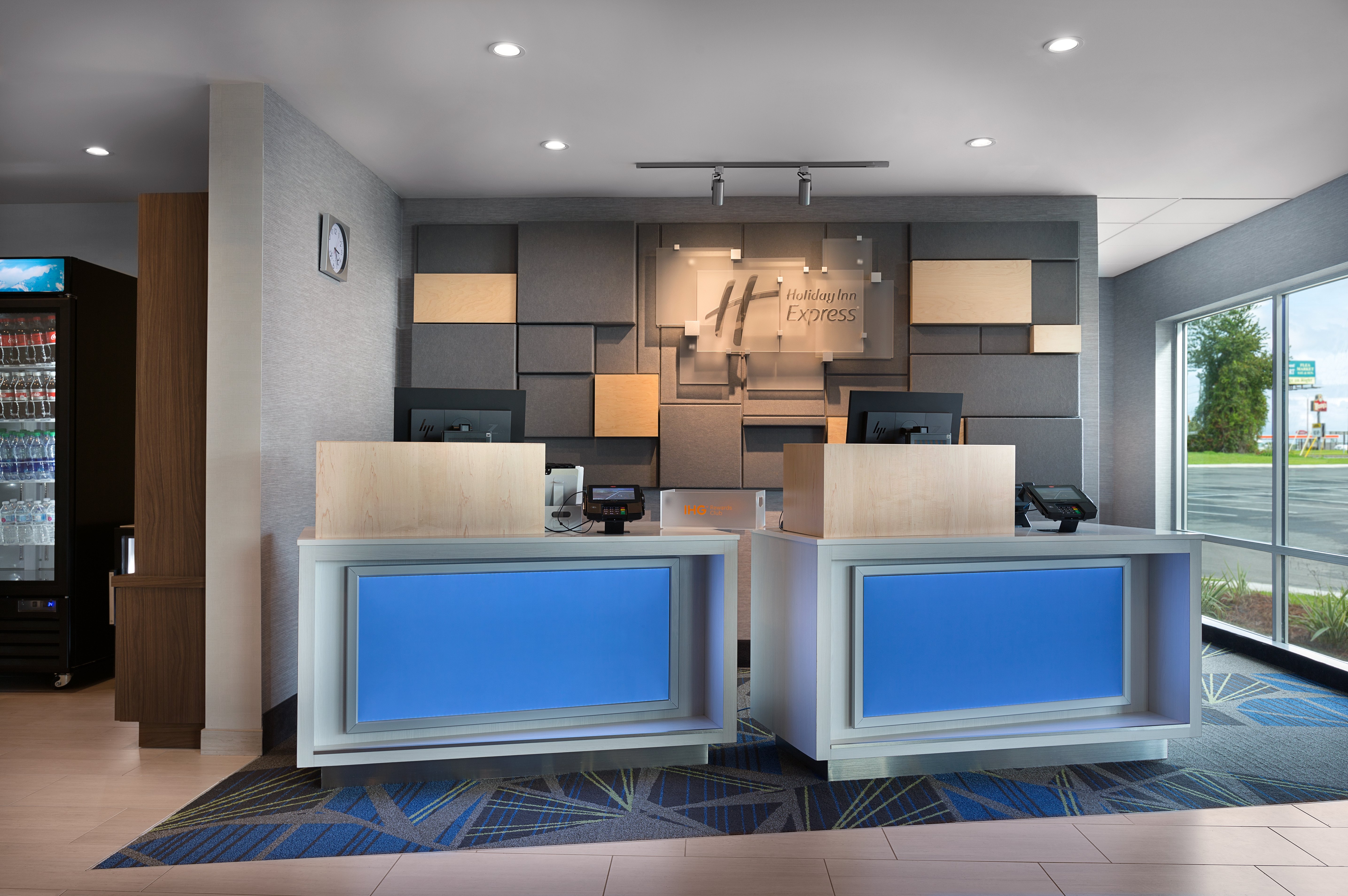 Holiday Inn Express Lake Park 6/41