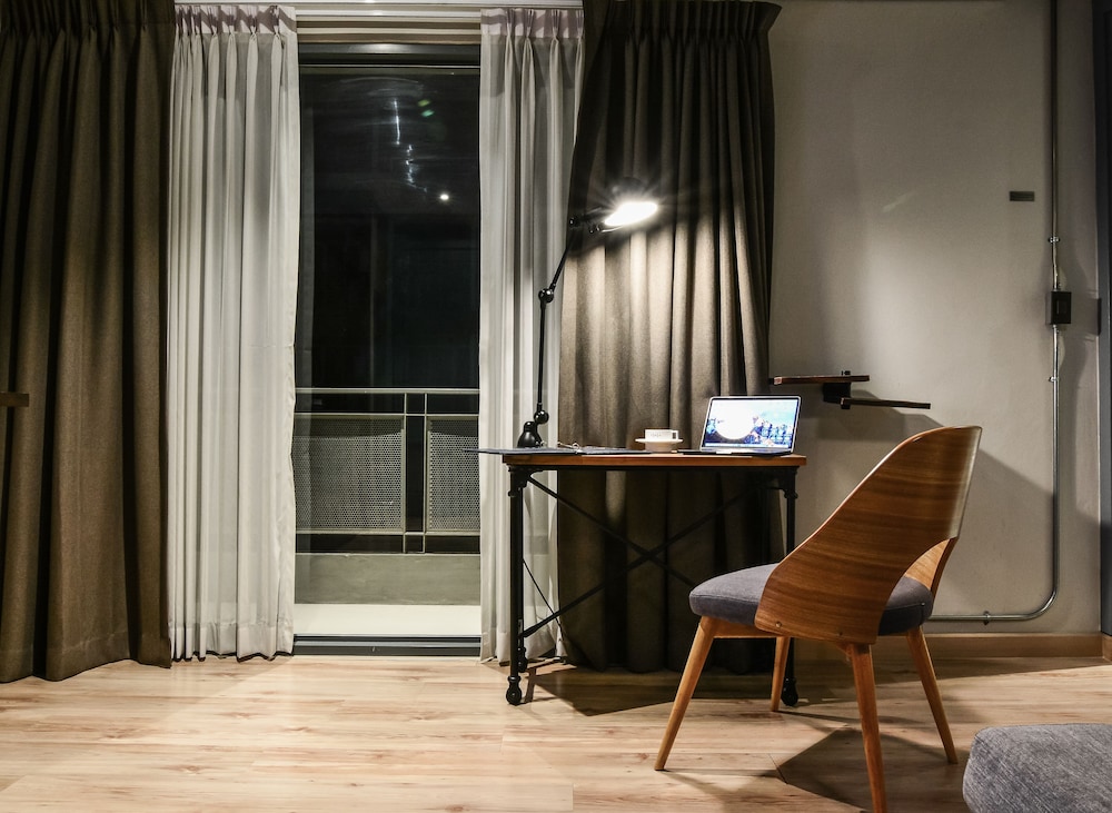 THA CITY LOFT HOTEL 63/72