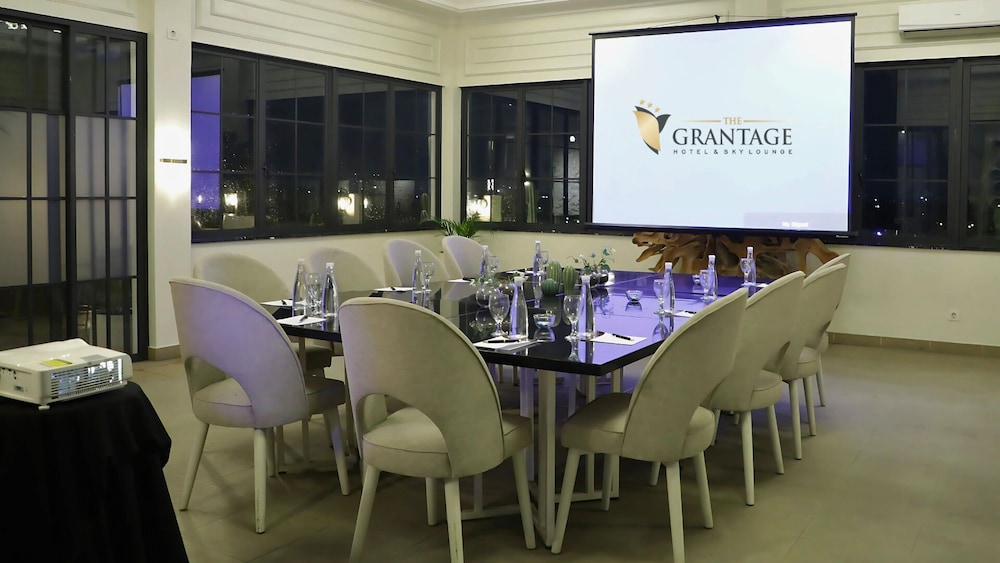 The Grantage Hotel and Sky Lounge 42/50
