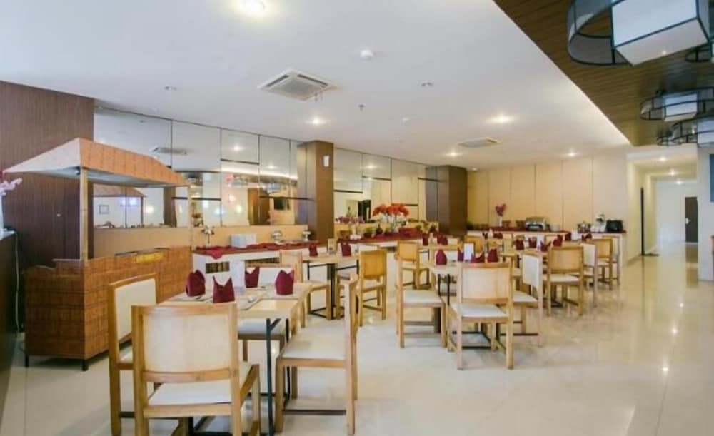 Best Hotel Kedungsari 27/42