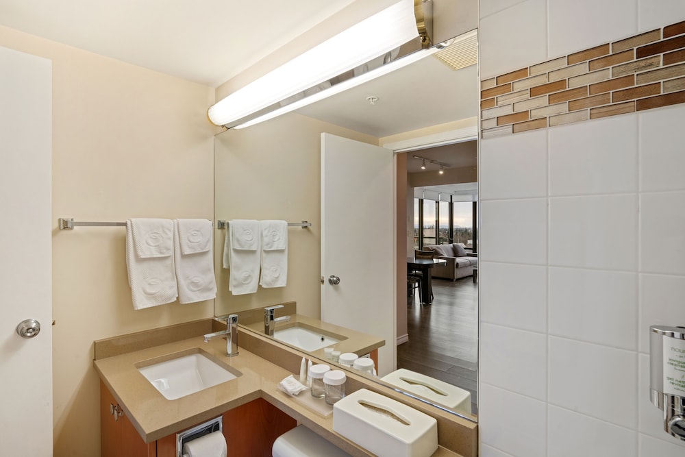 Executive Hotel Vancouver Airport 68/68