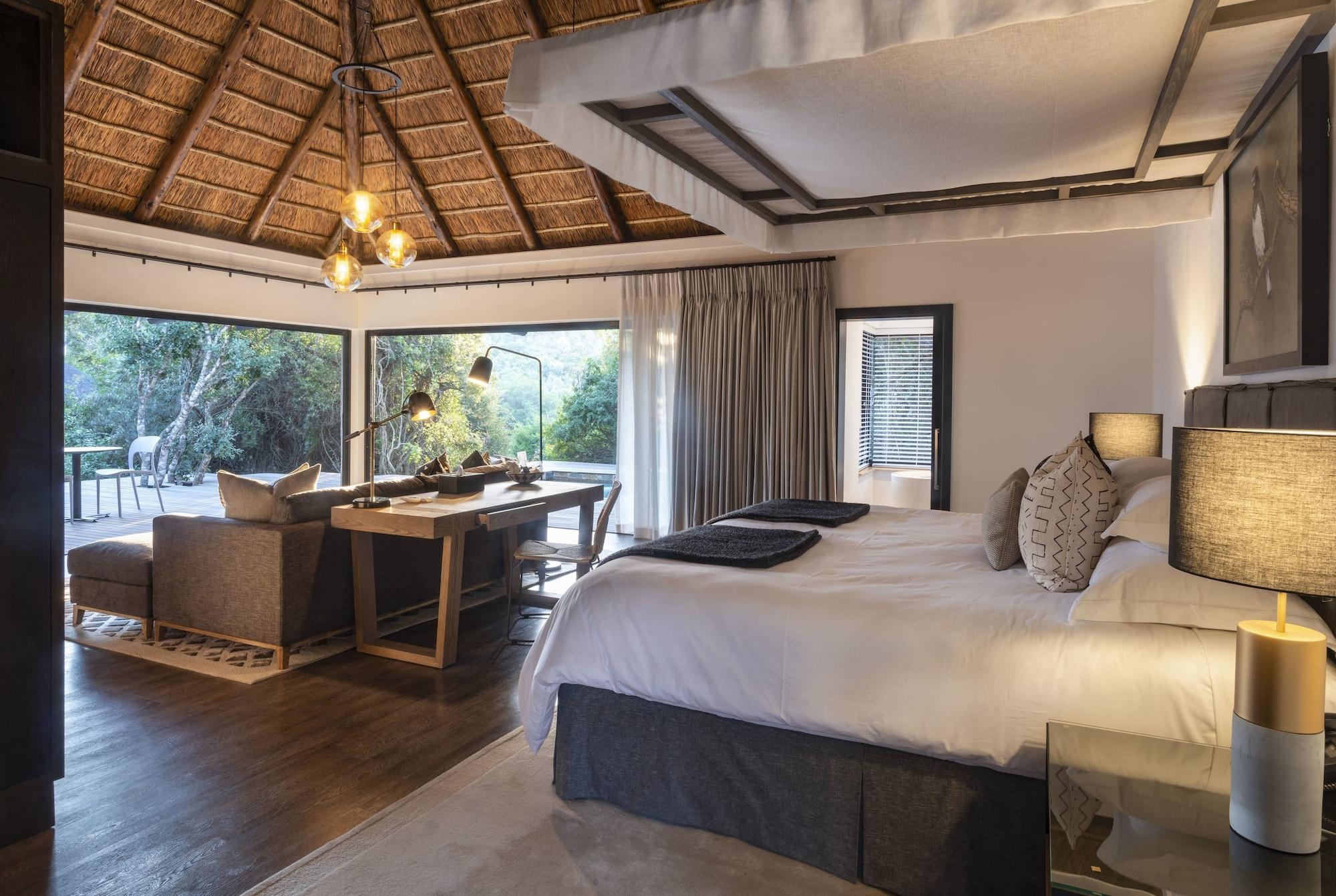 Shamwari Game Reserve - Eagles Crag 5/55