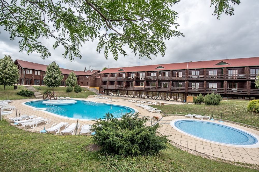 Petnehazy Aparthotel 49/60