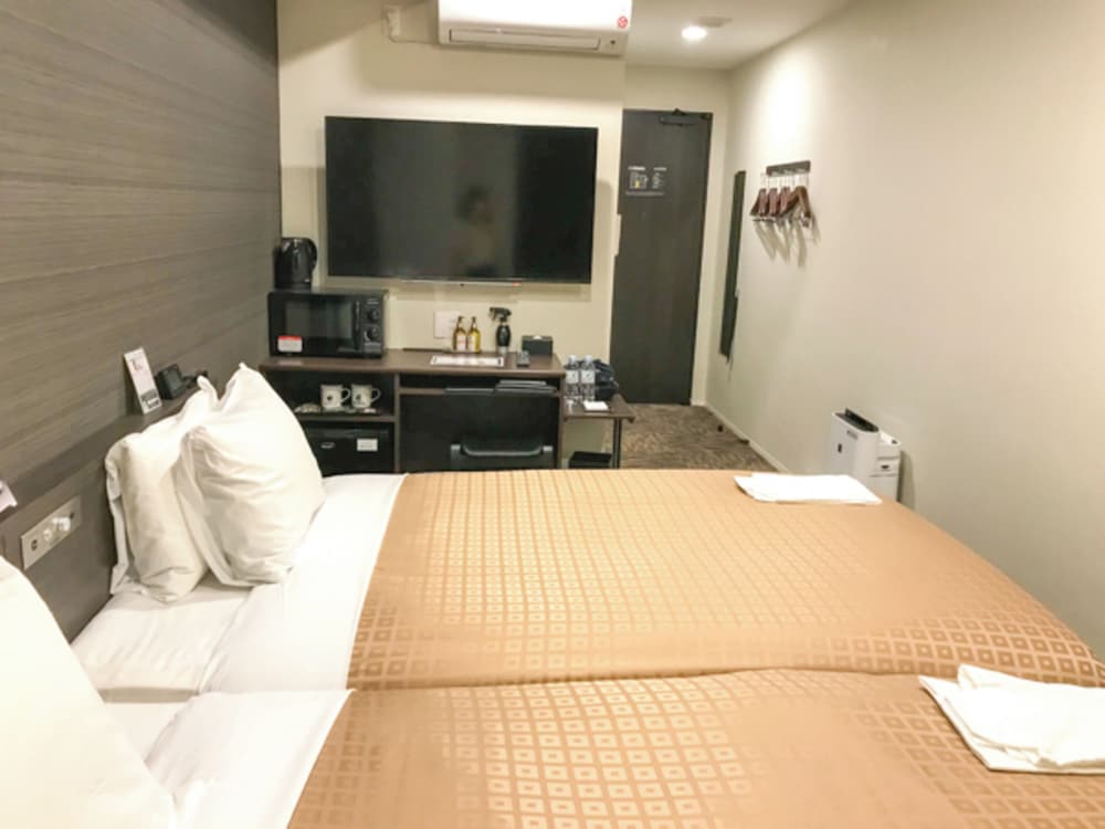 Hotel LiveMax Toyama 10/24