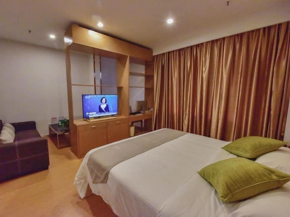 GreenTree Inn (Qichun Ouyada Square) 14/19