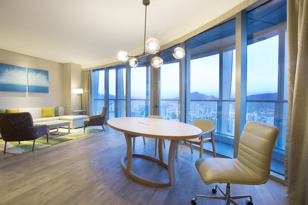 Hyatt Place Sanya City Center 37/62