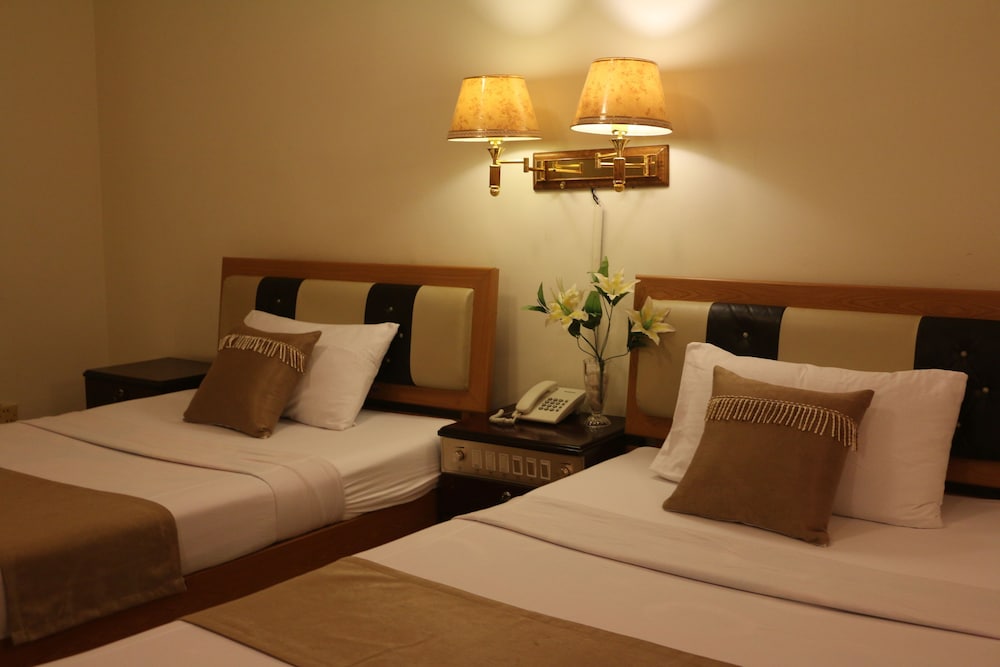 You Eng Hotel 33/50