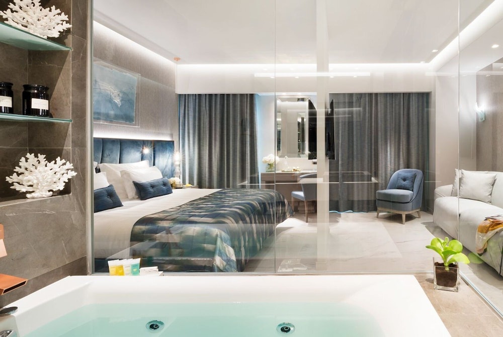 Grand Hotel Palace 13/39