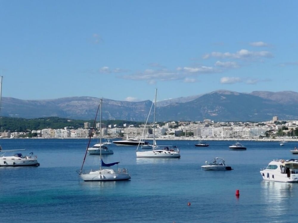 The Originals Boutique, Hotel Les Strelitzias, Antibes Juan-Les-Pins 52/60