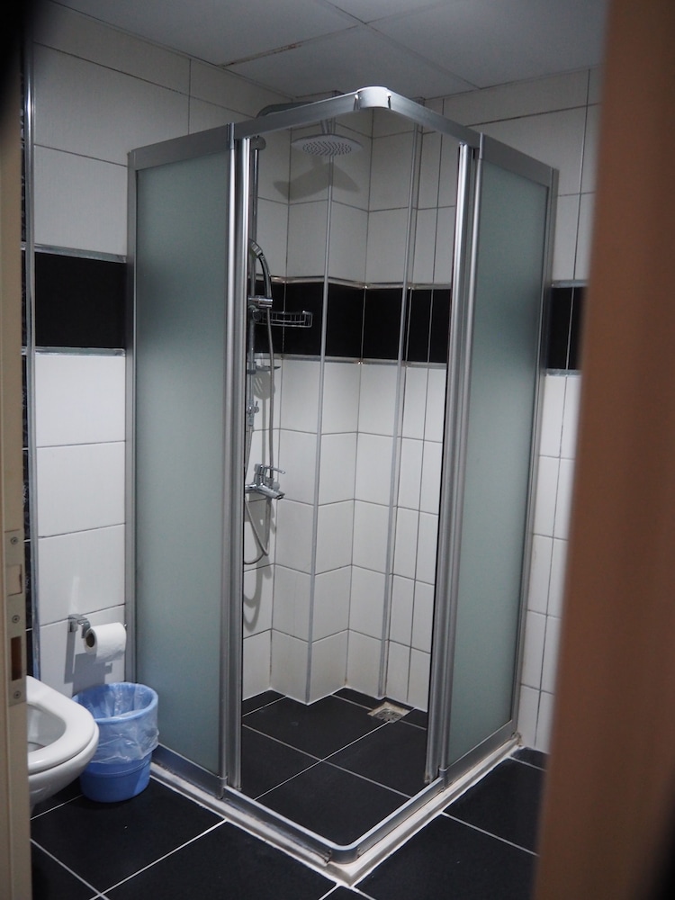 Ozbay Hotel 24/50