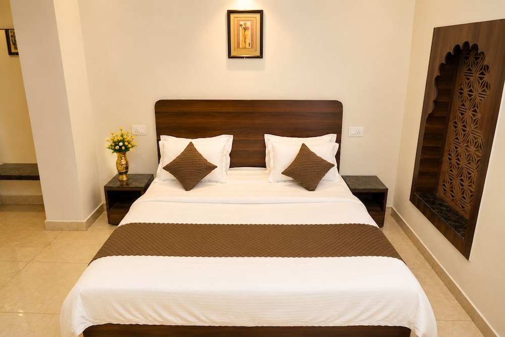 Central Hotel 24/62