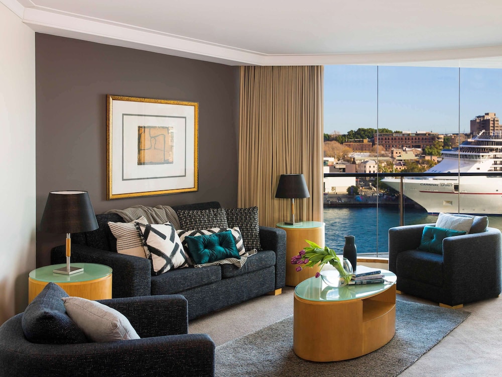Pullman Quay Grand Sydney Harbour 46/72