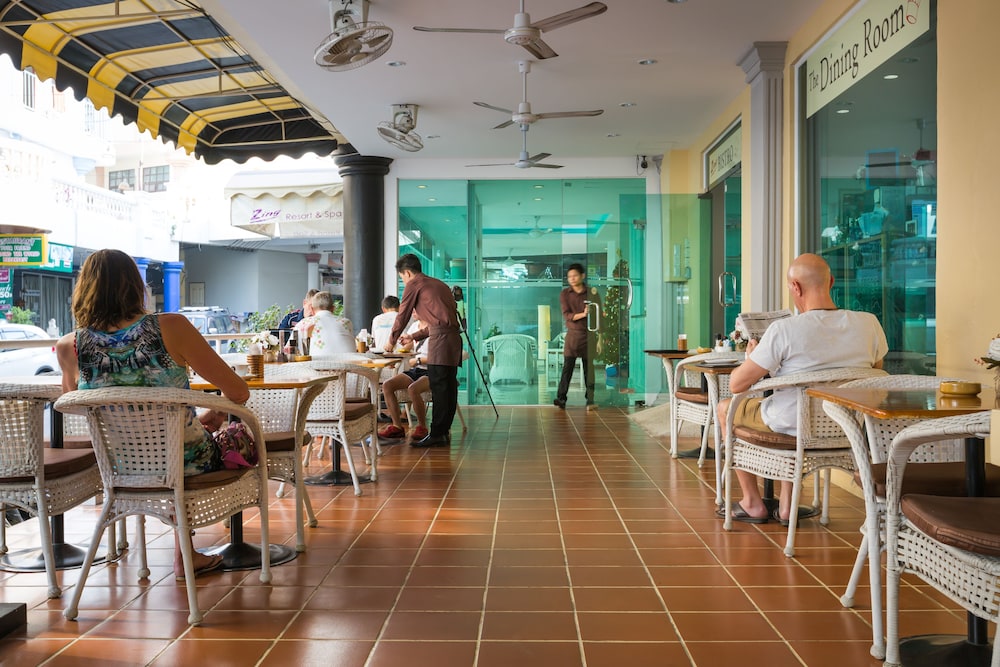 Zing Resort Spa Ex Ganymede Resort Suites 54/71