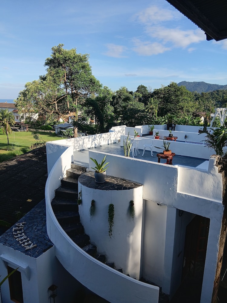 Keereeta Resort & Spa 2/36