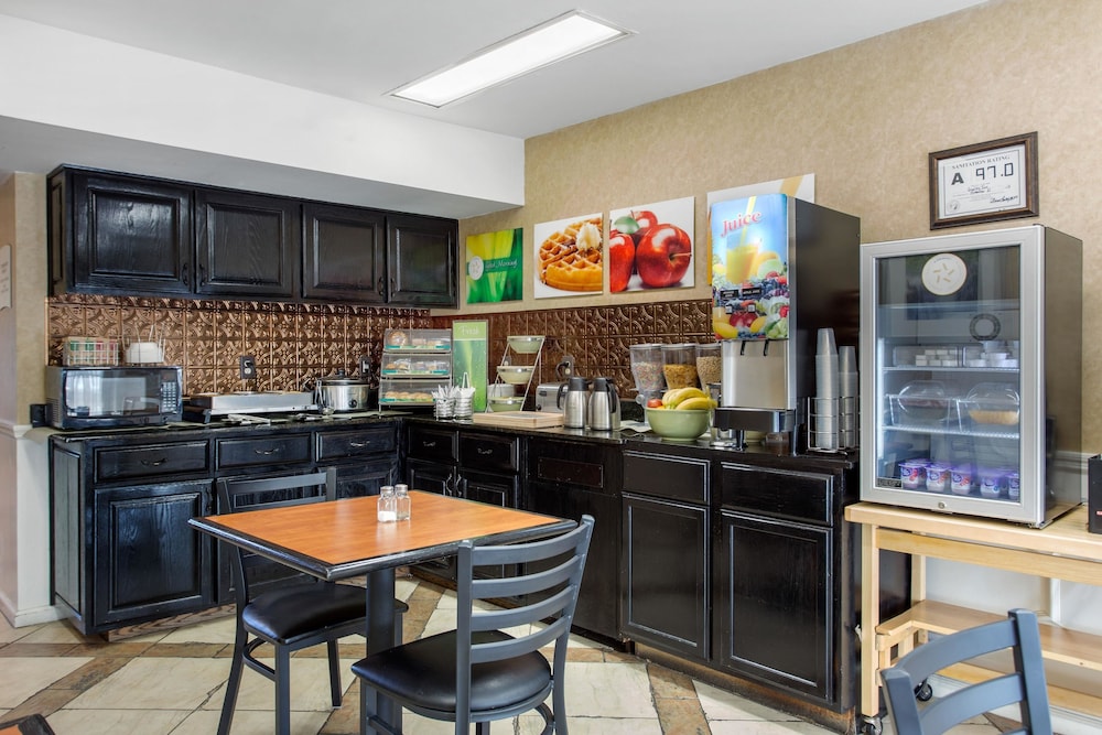 Quality Inn Laurinburg, NC 35/44