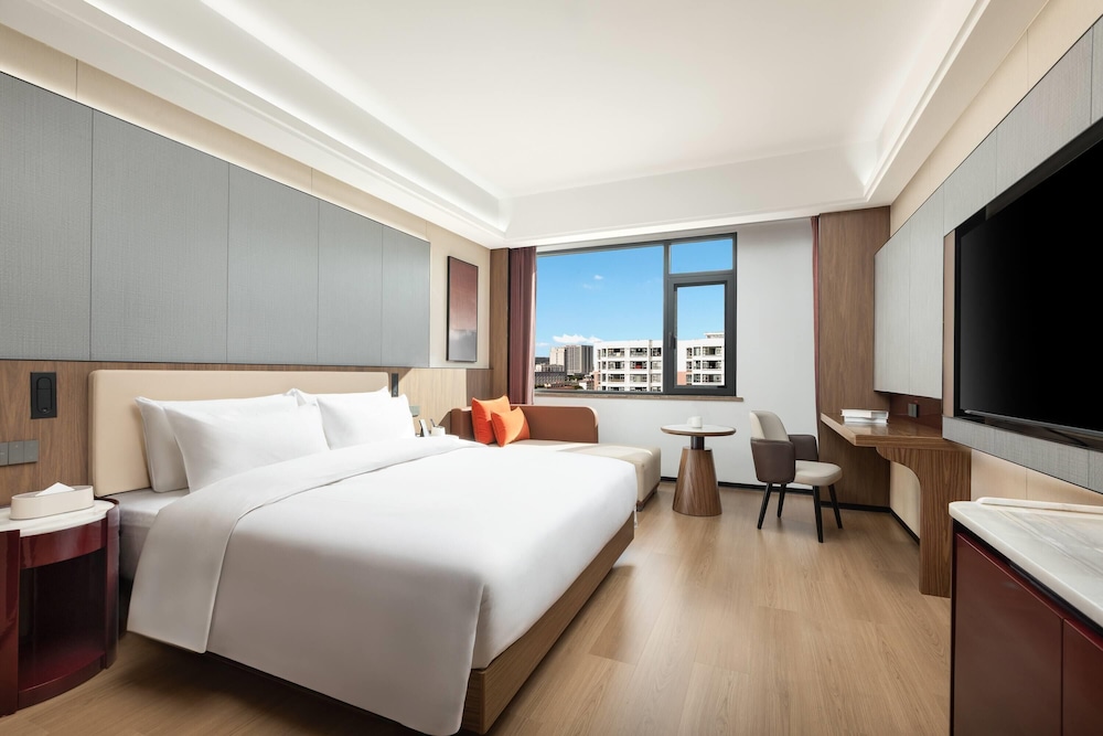 Hawthorn by Wyndham Lincang Linxiang 7/19