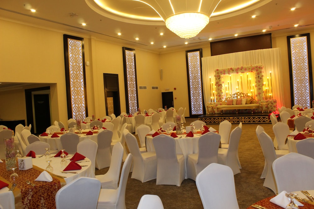Gulf Court Hotel 43/50