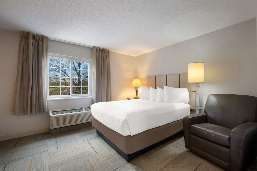 STUDIO, SUITE, QUEEN BED