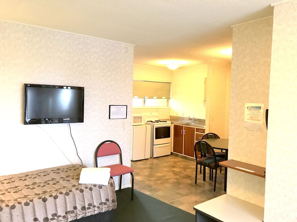 Greenview Motel 35/50