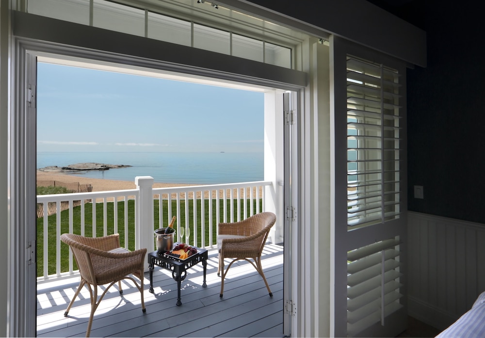 Madison Beach Hotel, Curio Collection by Hilton 72/88