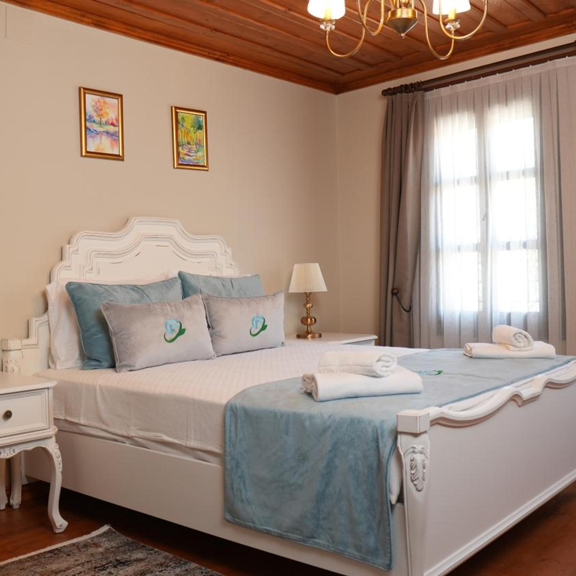 Domatia Stone Hotel 4/10