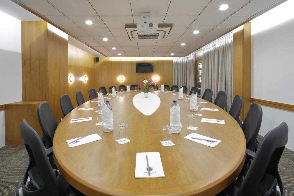 HOTEL PRAGATI THE GRAND 39/42