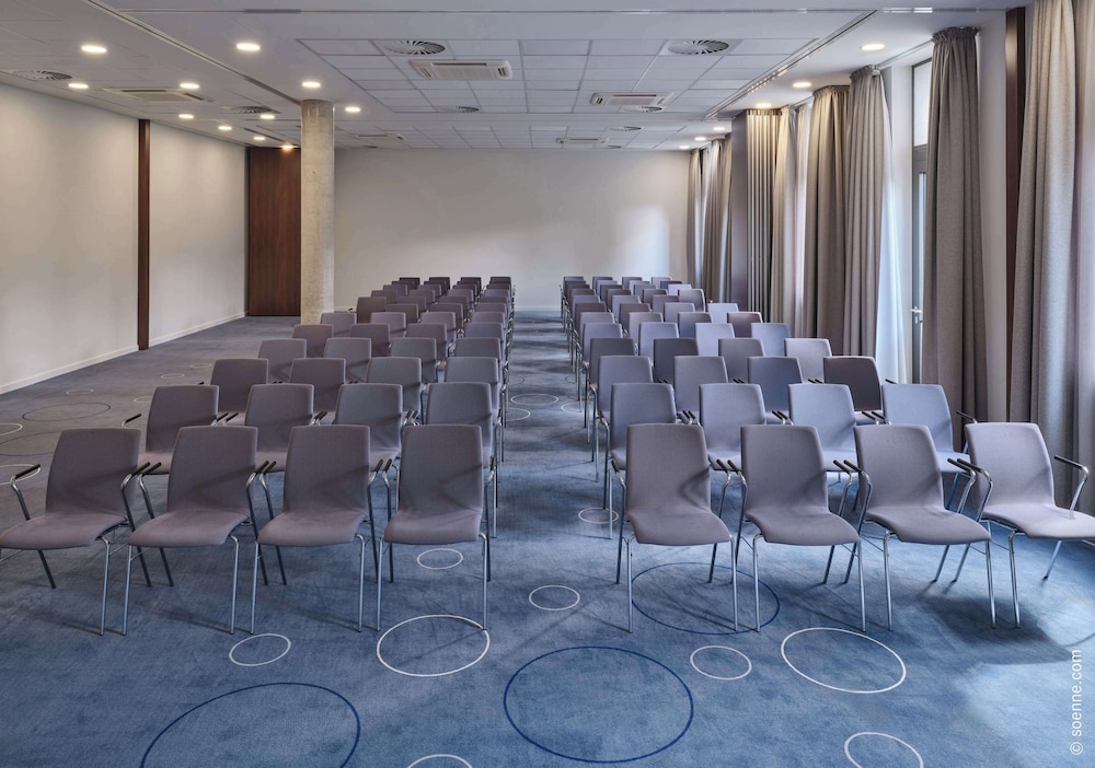 Dorint Parkhotel Frankfurt/Bad Vilbel 32/47