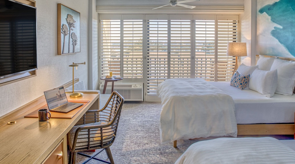 Portola Hotel Spa At Monterey Bay 31/44