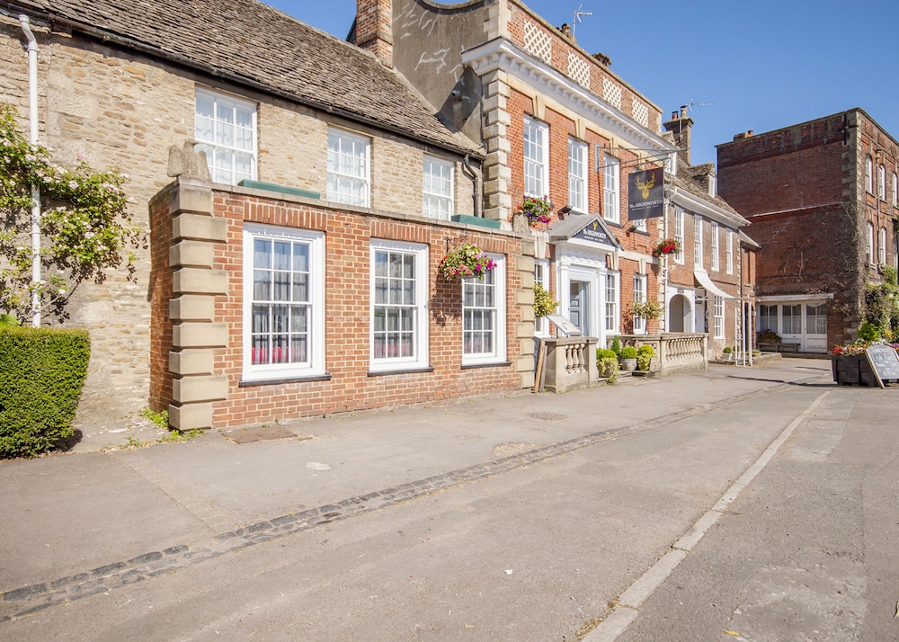 The Highworth Hotel 41/48