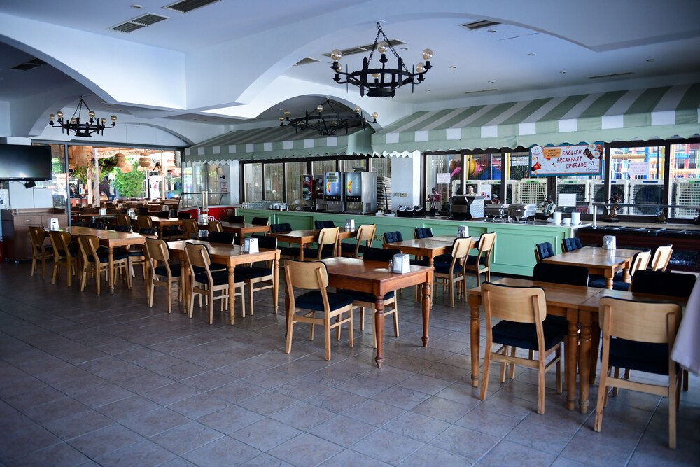 Club Atrium 31/49
